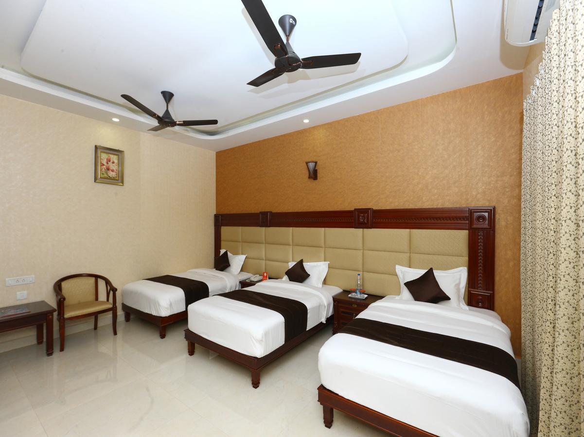 فندق كانتشيبورامفي  Oyo 10017 Rb Grand Residency المظهر الخارجي الصورة