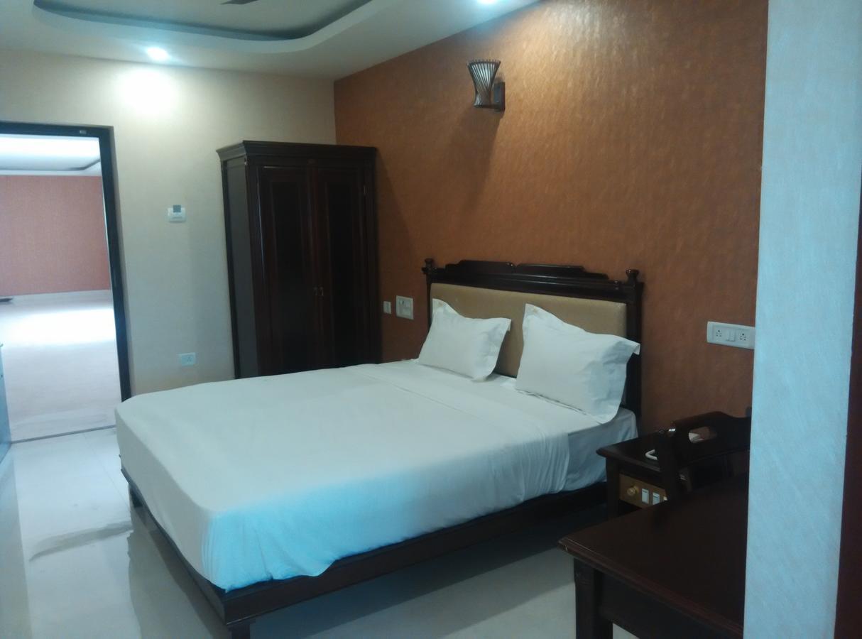 فندق كانتشيبورامفي  Oyo 10017 Rb Grand Residency المظهر الخارجي الصورة