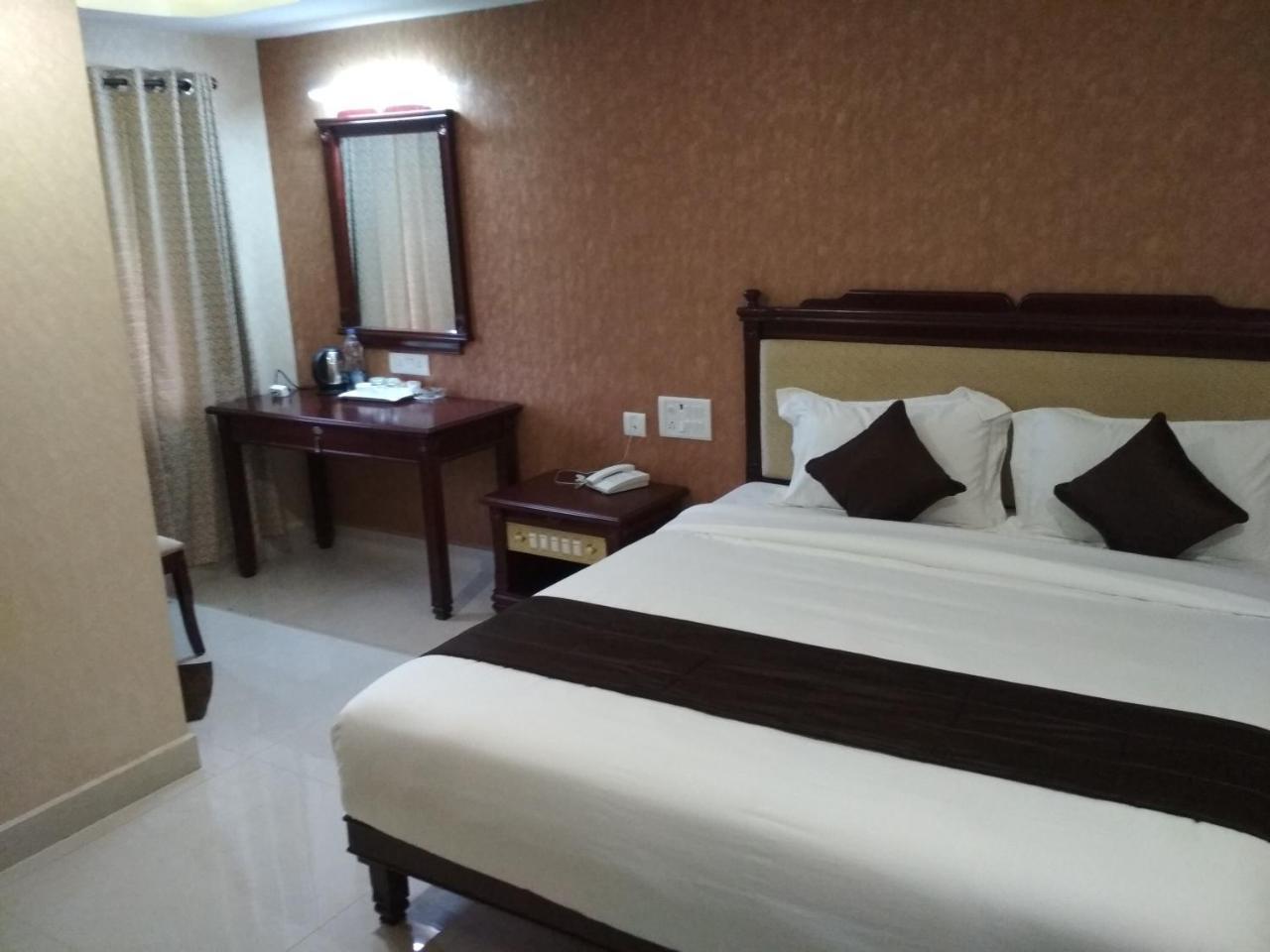 فندق كانتشيبورامفي  Oyo 10017 Rb Grand Residency المظهر الخارجي الصورة